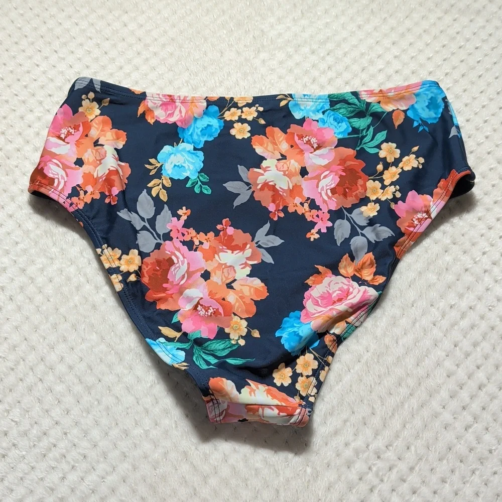 Cupshe Navy Floral High Waisted Bikini Bottoms - Picture 4 of 7